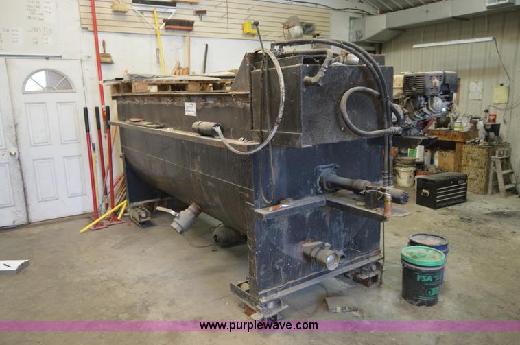 image for item H2817 1,500 gallon ribbon blender