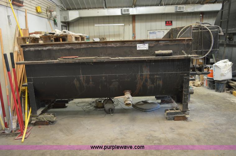 image for item H2817 1,500 gallon ribbon blender