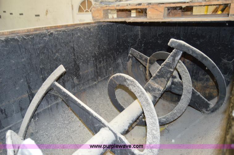 image for item H2817 1,500 gallon ribbon blender