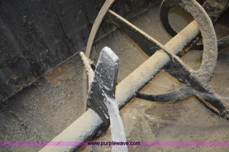 image for item H2817 1,500 gallon ribbon blender