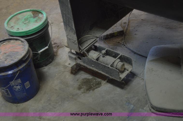 image for item H2817 1,500 gallon ribbon blender