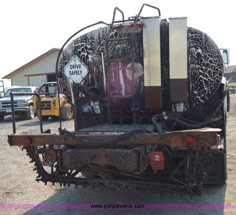 image for item H2819 1979 Ford 800 oil distributor