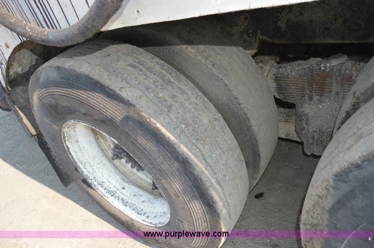 image for item H2819 1979 Ford 800 oil distributor