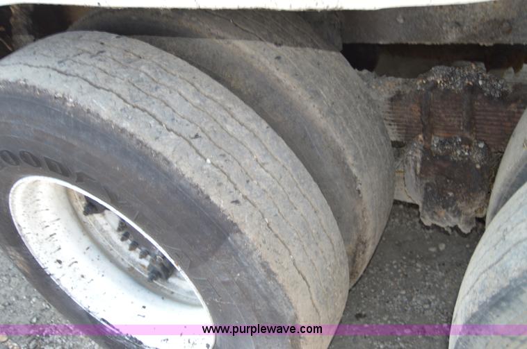 image for item H2819 1979 Ford 800 oil distributor