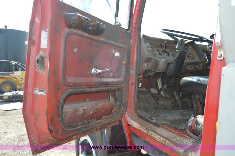 image for item H2819 1979 Ford 800 oil distributor