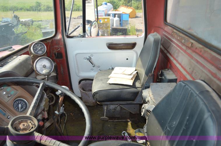 image for item H2819 1979 Ford 800 oil distributor