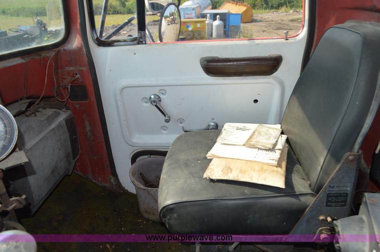 image for item H2819 1979 Ford 800 oil distributor