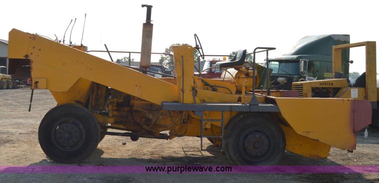 image for item H2821 Spread Master power spreader