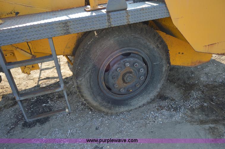 image for item H2821 Spread Master power spreader