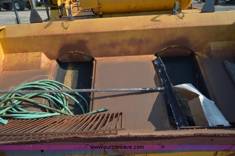 image for item H2821 Spread Master power spreader