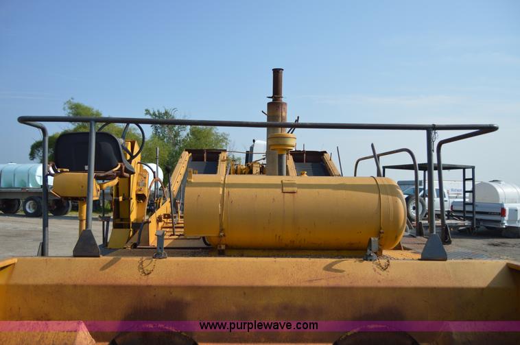 image for item H2821 Spread Master power spreader