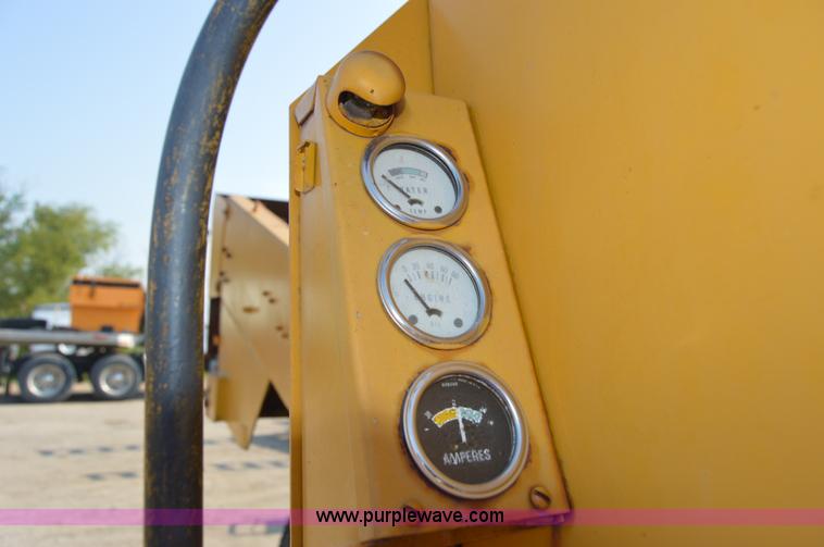 image for item H2821 Spread Master power spreader