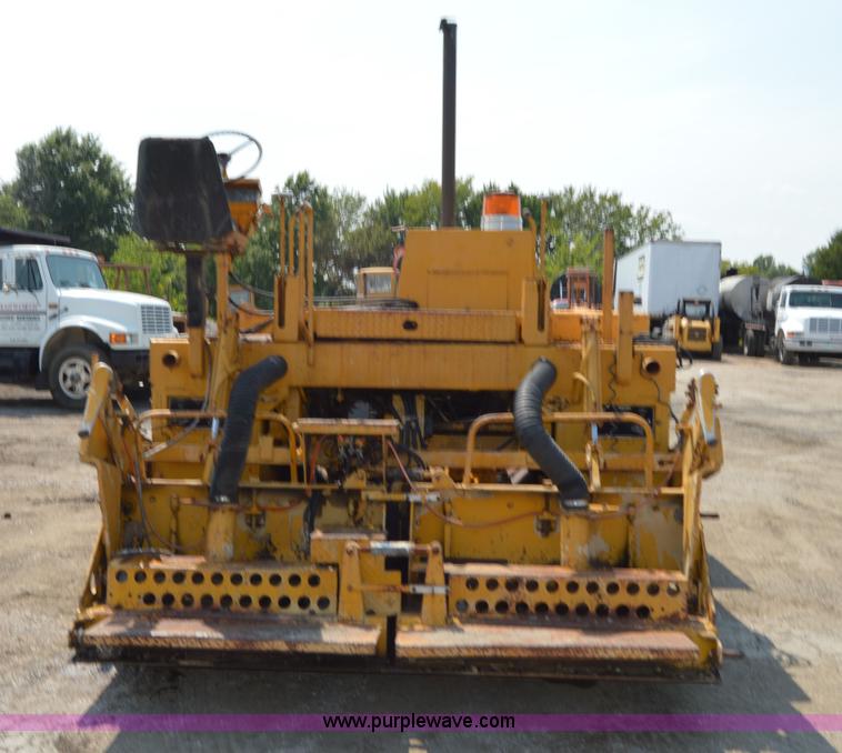 image for item H2823 1981 Blaw-Knox PF115 paver