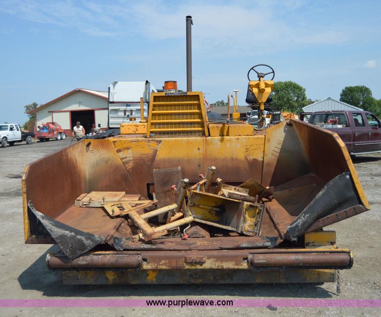 image for item H2823 1981 Blaw-Knox PF115 paver