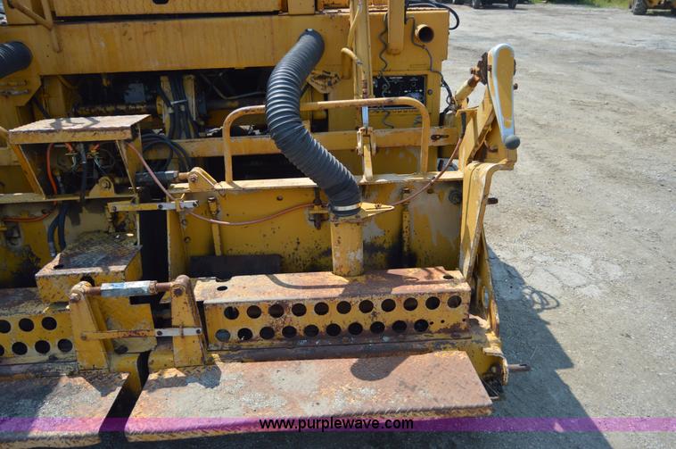 image for item H2823 1981 Blaw-Knox PF115 paver