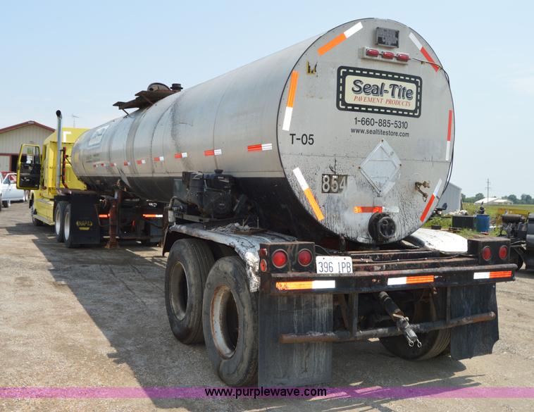 image for item H2825 1970 MCCO Taylor seal coat trailer