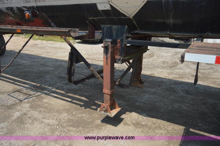 image for item H2825 1970 MCCO Taylor seal coat trailer