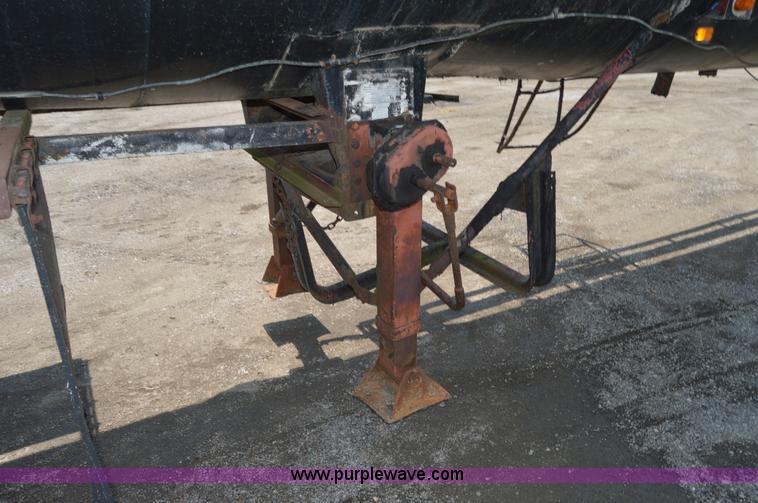 image for item H2825 1970 MCCO Taylor seal coat trailer