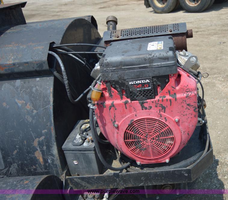 image for item H2826 Wilson 300 gallon squeegee buggy