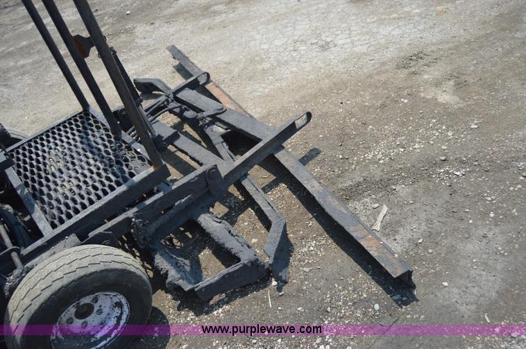 image for item H2826 Wilson 300 gallon squeegee buggy