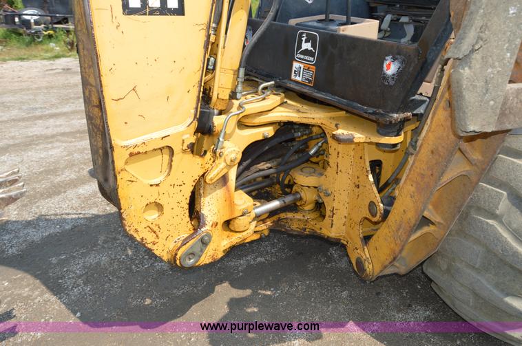 image for item H2828 1999 John Deere 310E backhoe