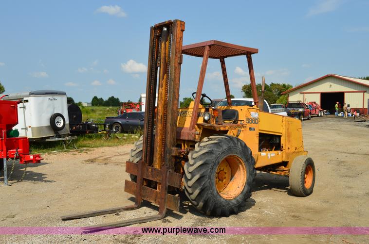 image for item H2831 Case 586D forklift