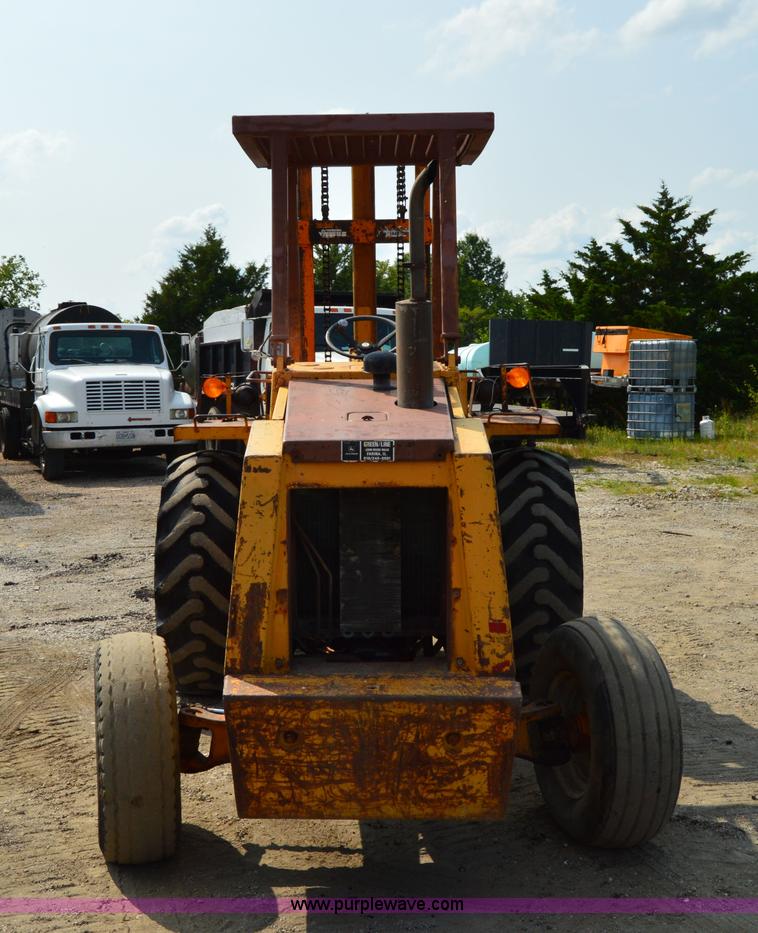 image for item H2831 Case 586D forklift