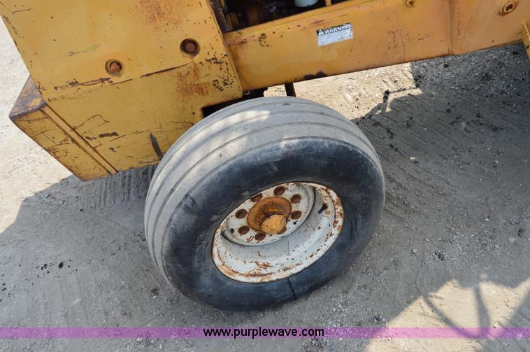 image for item H2831 Case 586D forklift