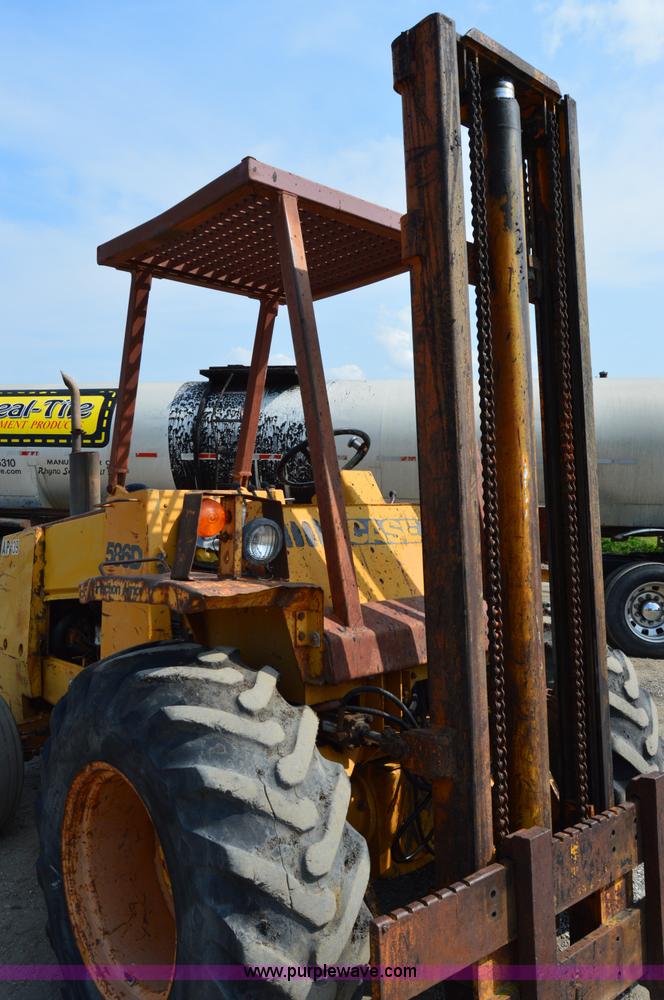 image for item H2831 Case 586D forklift