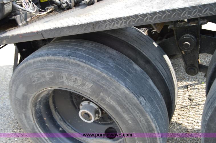 image for item H2832 1969 Trailmobile B31N5EDT tank trailer