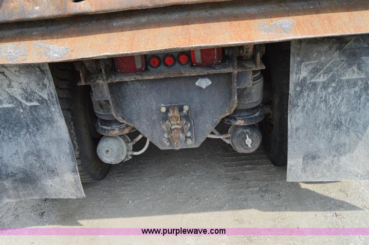 image for item H2834 1992 Kenworth T600 dump truck