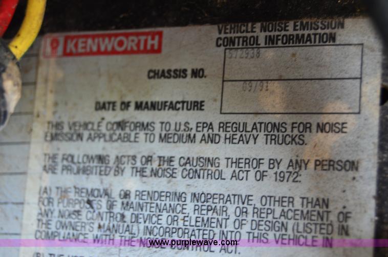 image for item H2834 1992 Kenworth T600 dump truck