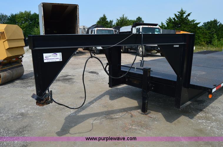 image for item H2839 2011 Shop Built gooseneck trailer