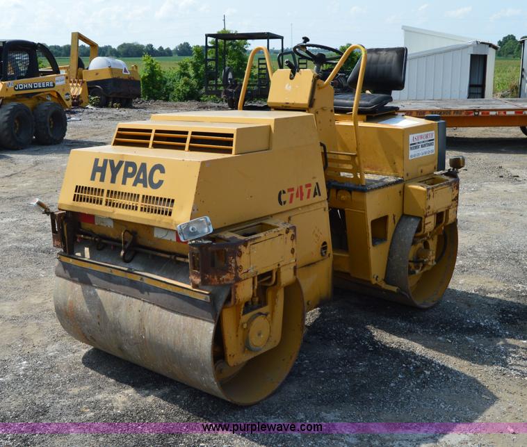 image for item H2840 Hypac C747A vibratory roller