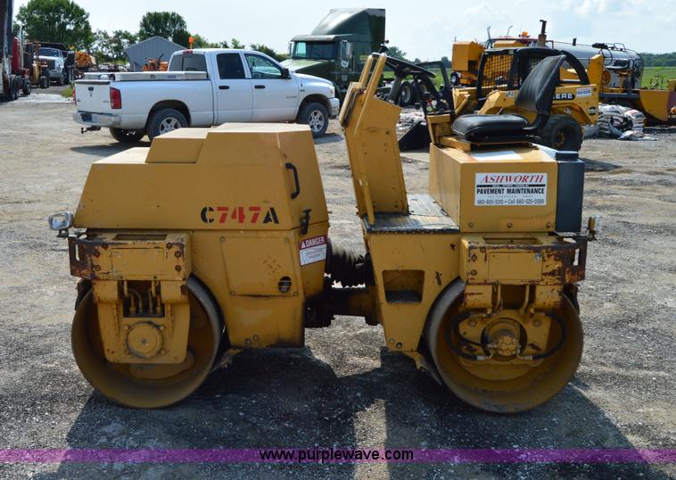 image for item H2840 Hypac C747A vibratory roller