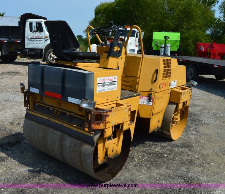 image for item H2840 Hypac C747A vibratory roller