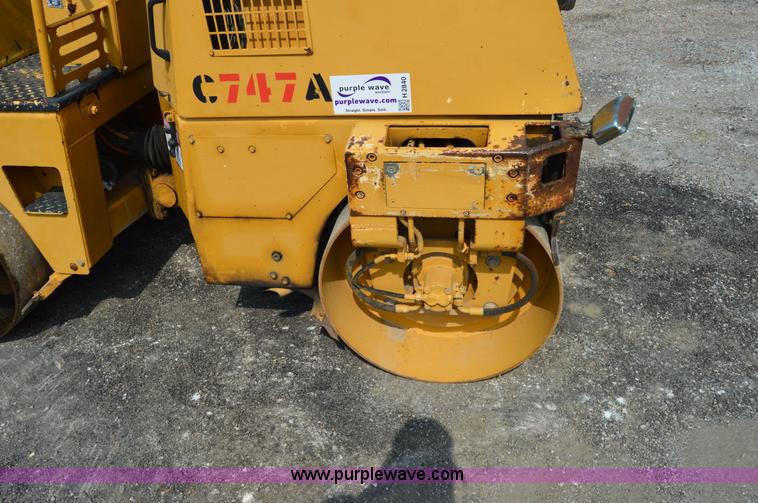image for item H2840 Hypac C747A vibratory roller