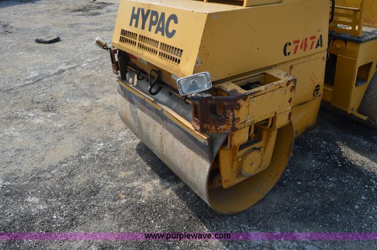 image for item H2840 Hypac C747A vibratory roller