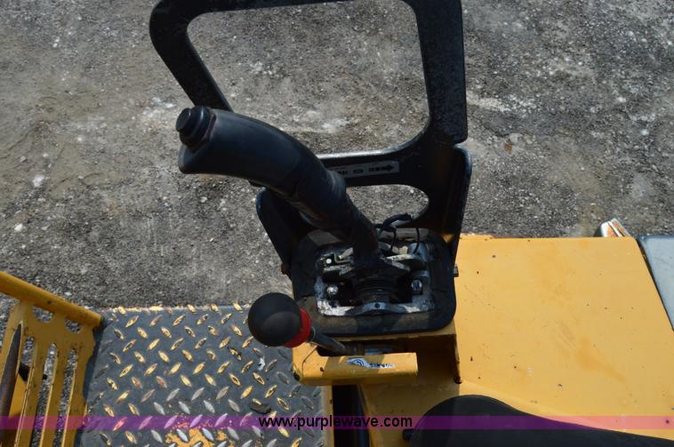 image for item H2840 Hypac C747A vibratory roller