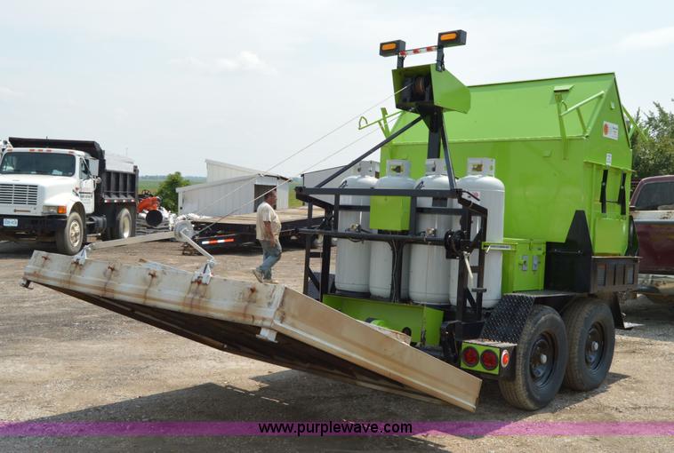 image for item H2842 2012 Raytech two ton mini combo infrared asphalt heater/reclaimer