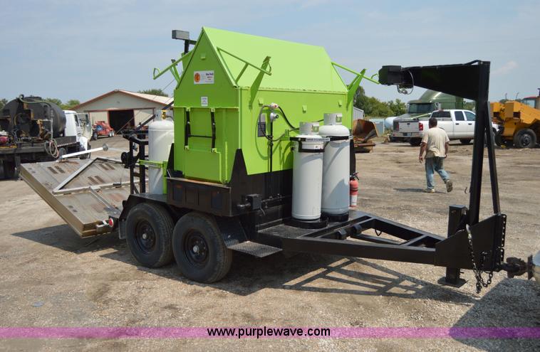 image for item H2842 2012 Raytech two ton mini combo infrared asphalt heater/reclaimer