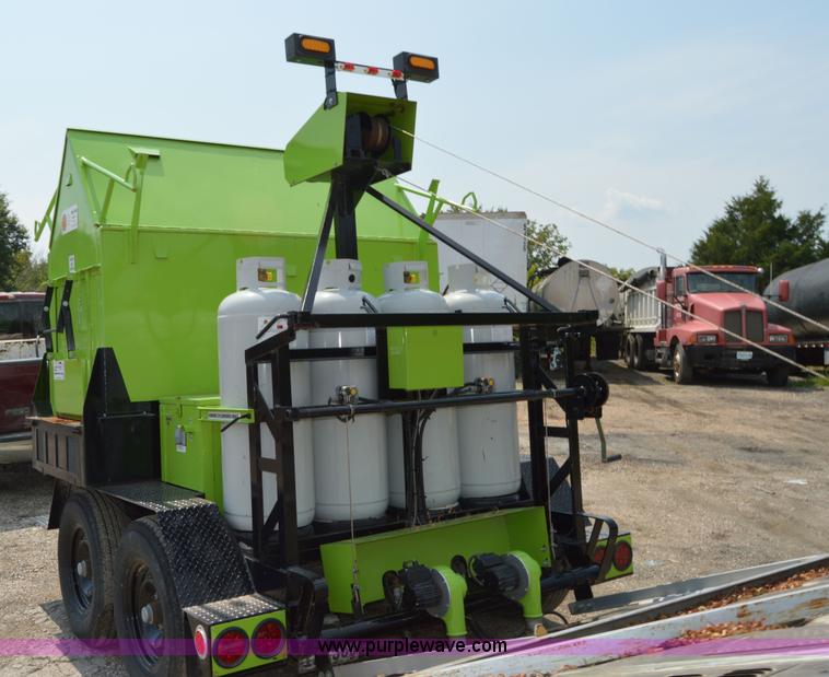 image for item H2842 2012 Raytech two ton mini combo infrared asphalt heater/reclaimer