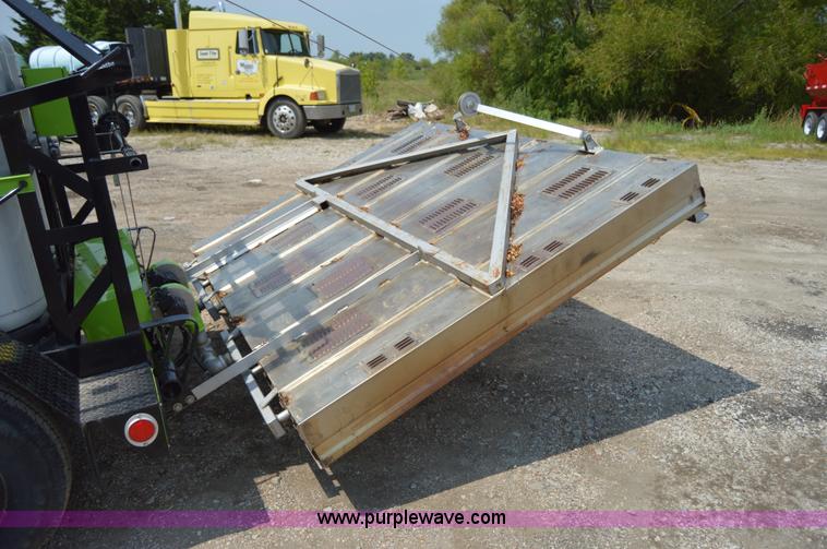 image for item H2842 2012 Raytech two ton mini combo infrared asphalt heater/reclaimer