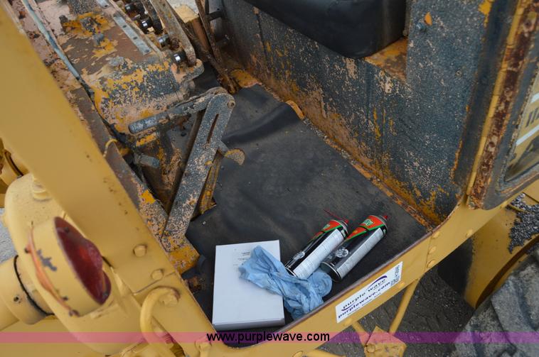 image for item H2846 1966 Caterpillar 112F rigid motor grader
