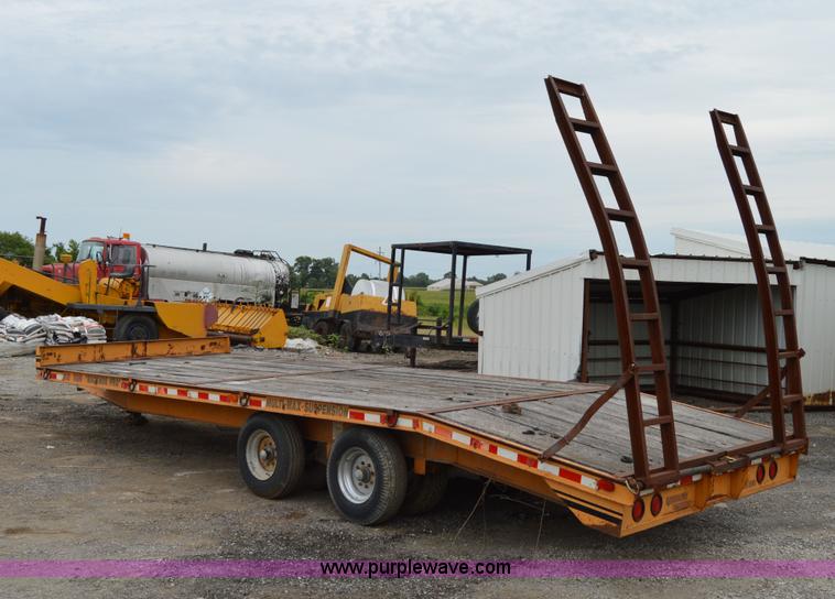 image for item H2847 1994 Econoline MP423DE trailer