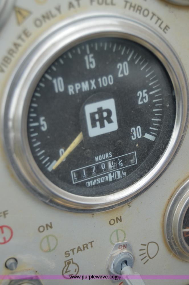 image for item H2848 1990 Ingersoll Rand DD90 articulating vibratory roller