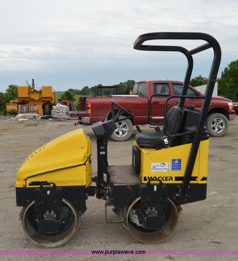 image for item H2849 Wacker RD11A double drum roller