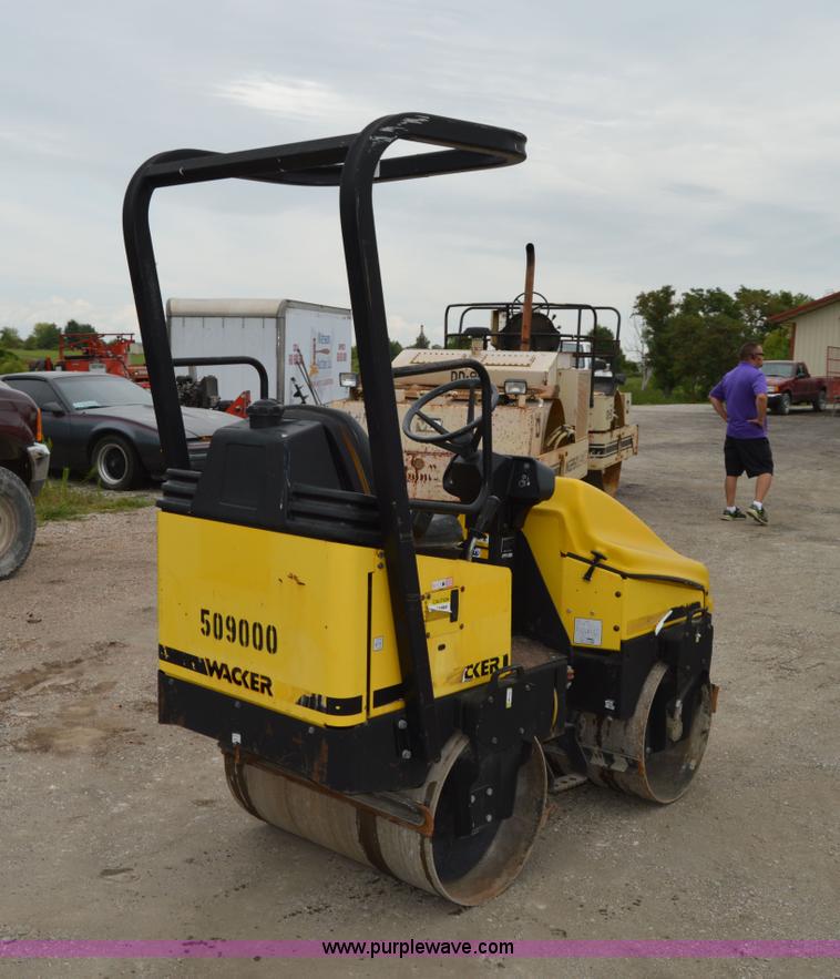 image for item H2849 Wacker RD11A double drum roller
