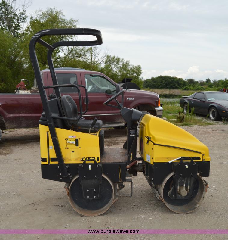 image for item H2849 Wacker RD11A double drum roller