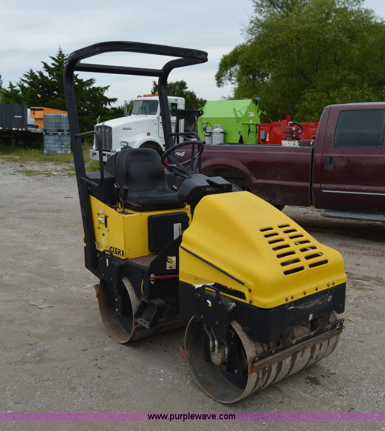 image for item H2849 Wacker RD11A double drum roller